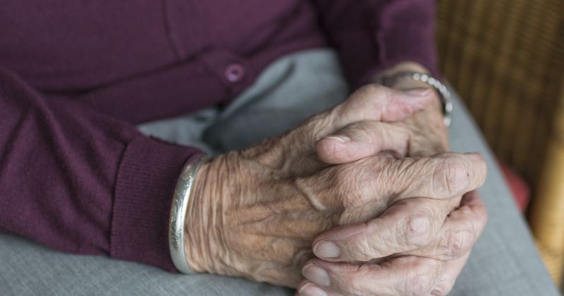 Tiesībsarga birojs: Iedzīvotāju sniegtā informācija liecina par pansionātu nespēju nodro&scaron;ināt cieņpilnu dzīvo&scaron;anu