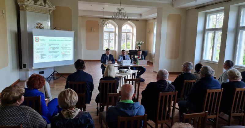 Gārsenē norit domes vadības un speciālistu tik&scaron;anās ar iedzīvotājiem