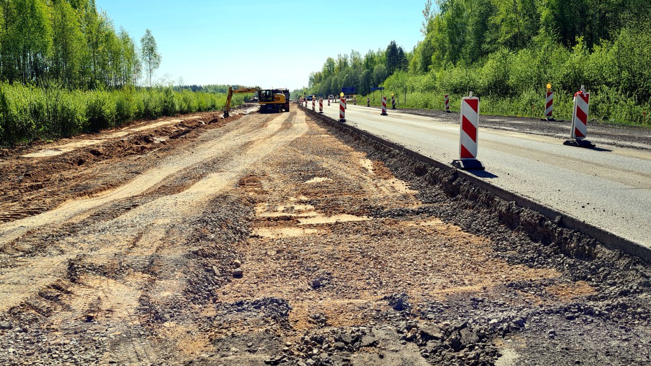 Uz Pļaviņu apvedceļa notiek būvdarbi, autovadītājiem jārēķinās ar neērtībām