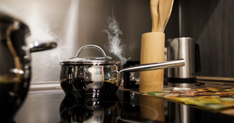 No piedūmota dzīvokļa izglābts cilvēks