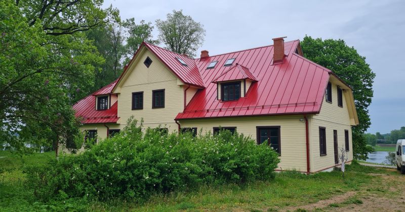 Latvijas hokeja līdzjutēji ziedo vēža pacientu rehabilitācijas centra rekonstrukcijai Dignājā