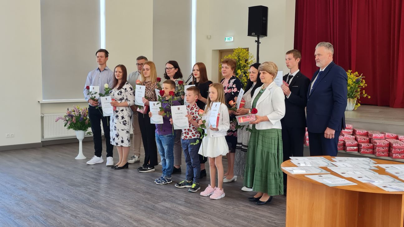 Svinīgā pasākumā sveic Jēkabpils novada skolēnus – olimpiāžu un konkursu laureātus