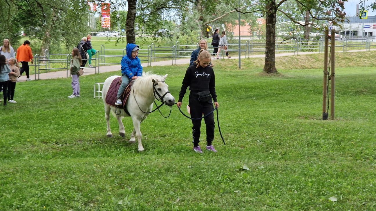 Krāšņi aizvadīti Bērnu svētki Jēkabpilī