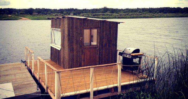 Plosts "Dunavas ūdensroze" piedāvā nak&scaron;ņo&scaron;anu Daugavas vidū