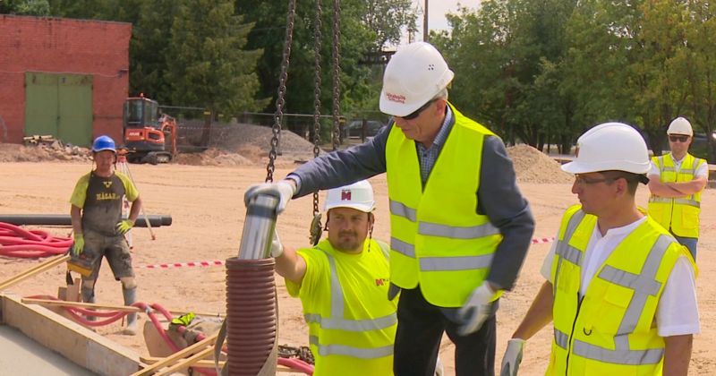 Iemūrē kapsulu jaunās Jēkabpils katlu mājas pamatos