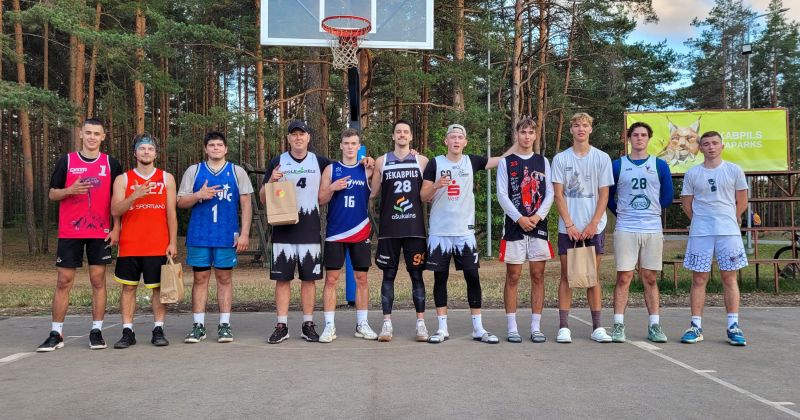 Sacensību &ldquo;3x3 Jēkabpils&rdquo; otrajā posmā uzvar komanda &ldquo;Zaļā iela&rdquo;