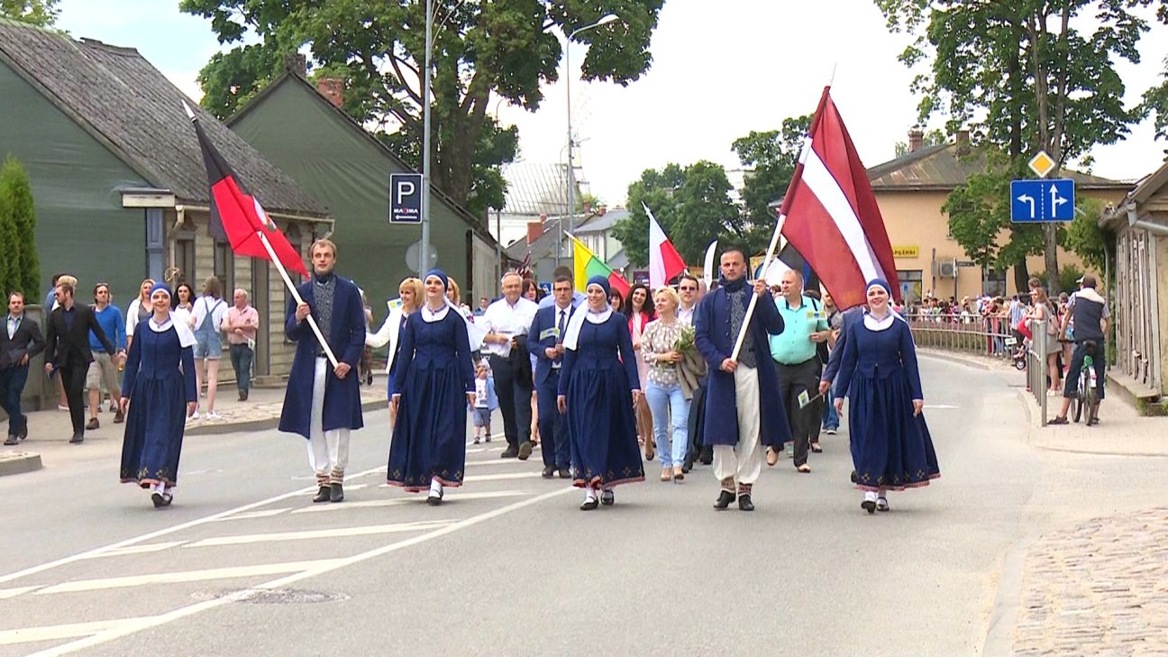 Uzņēmumi, kolektīvi un ģimenes aicinātas pieteikties dalībai Jēkabpils pilsētas svētku gājienā