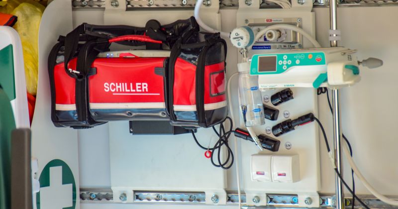 Salas pagastā vieglās automa&scaron;īnas un traktora sadursme