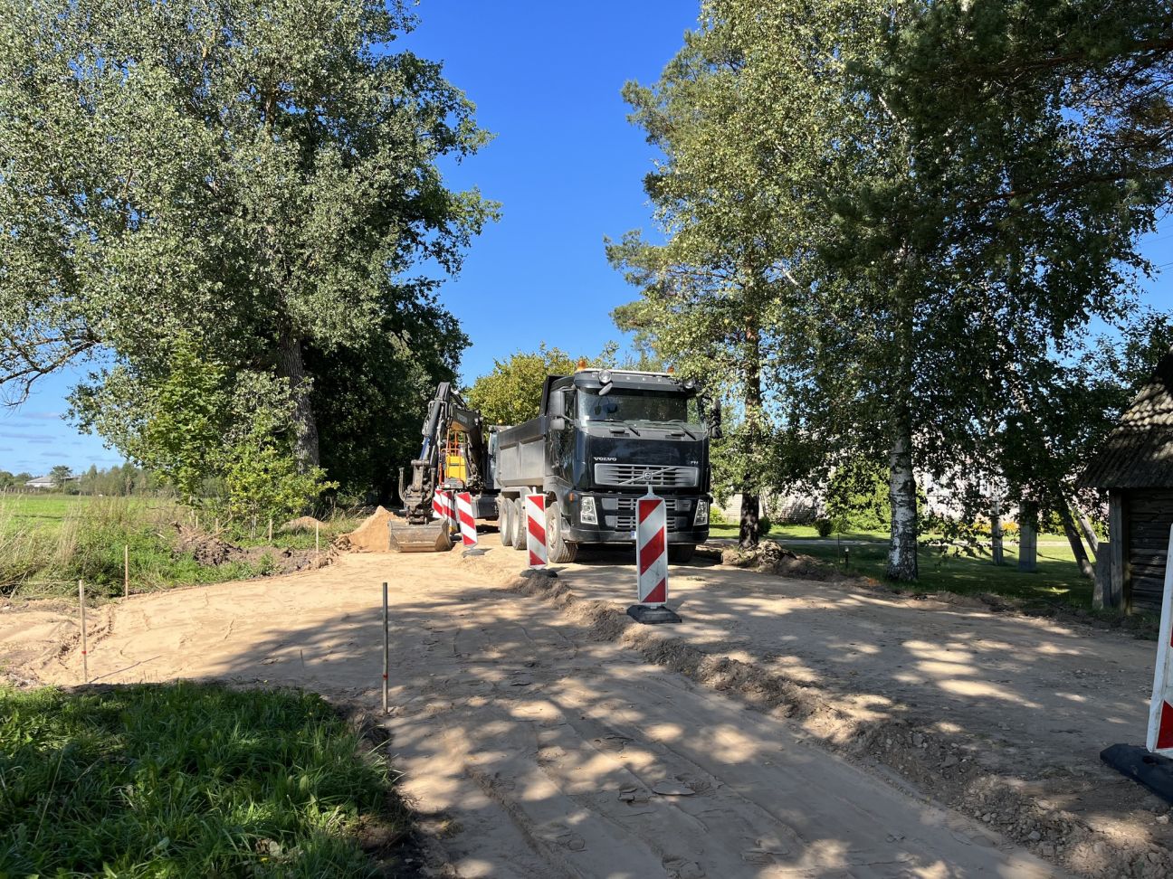 Atašienē pārbūvē divas ielas