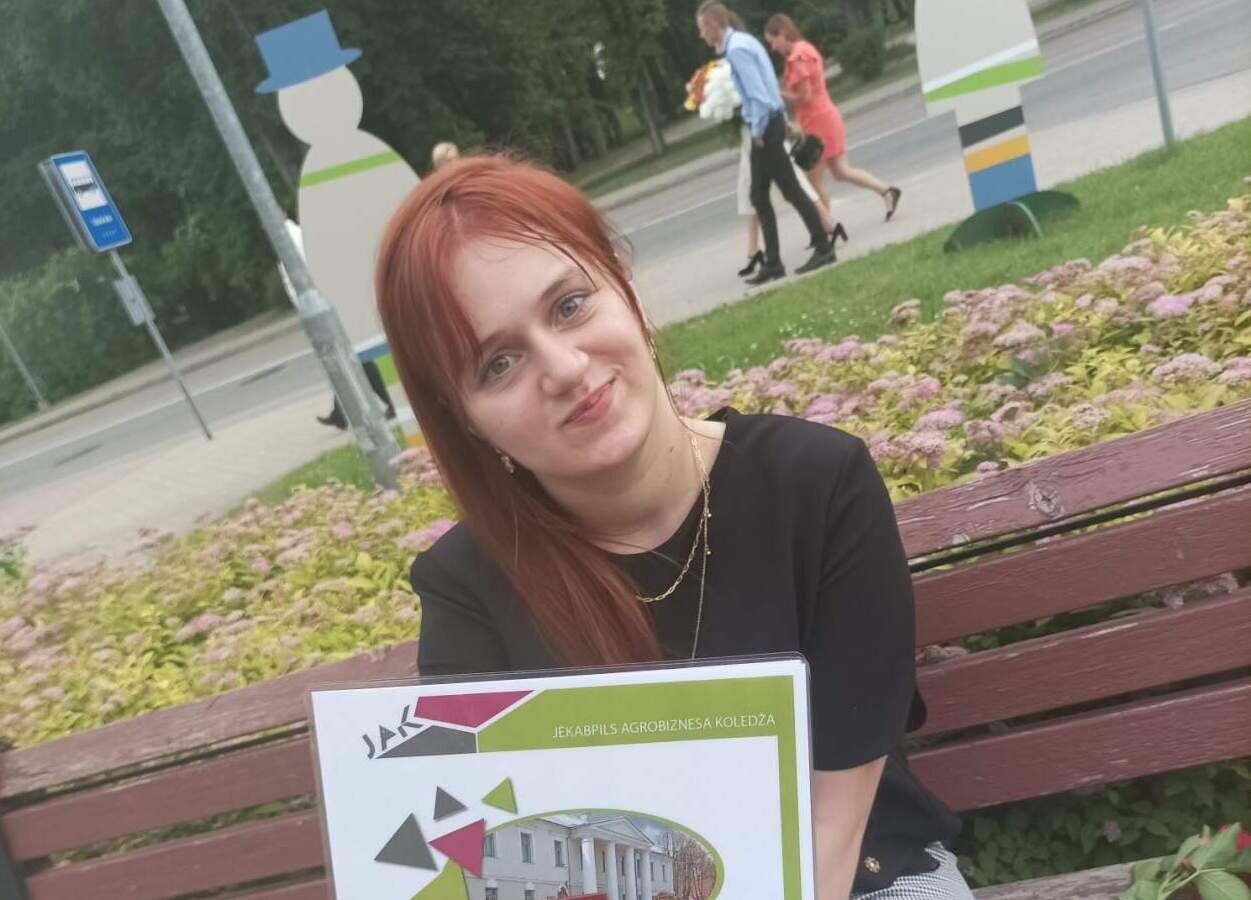 Vāc ziedojumus smagi slimai meitenei no Jēkabpils