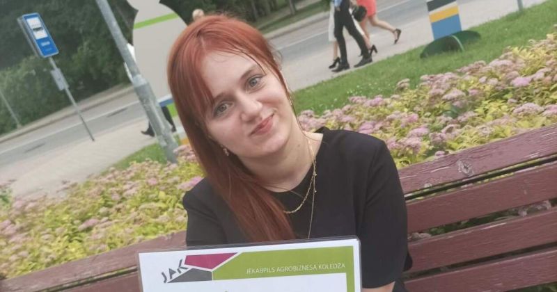 Vāc ziedojumus smagi slimai meitenei no Jēkabpils