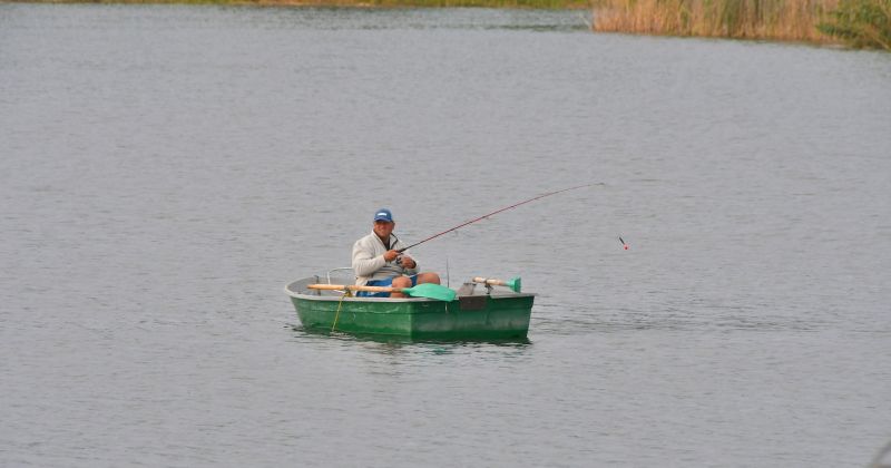 Viesītes ezerā notiks spiningo&scaron;anas sacensības no laivām