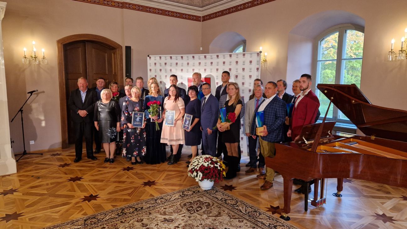 Pasniegtas Jēkabpils novada Gada balvas uzņēmējdarbībā