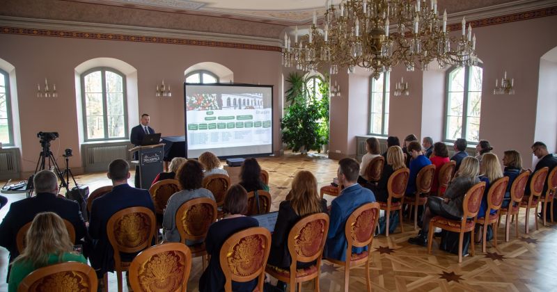 Jēkabpilī norit seminārs par novadu izveides pieredzi