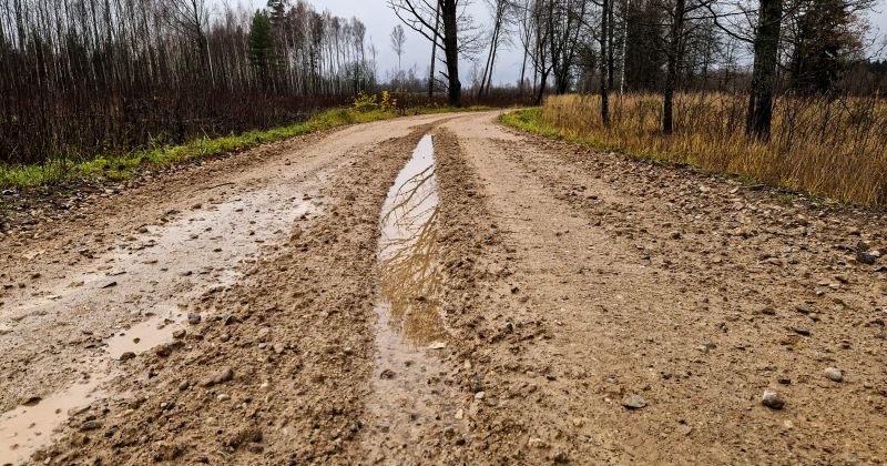 Sūdzas par autoceļa Landzāni &ndash; Ezermuiža stāvokli