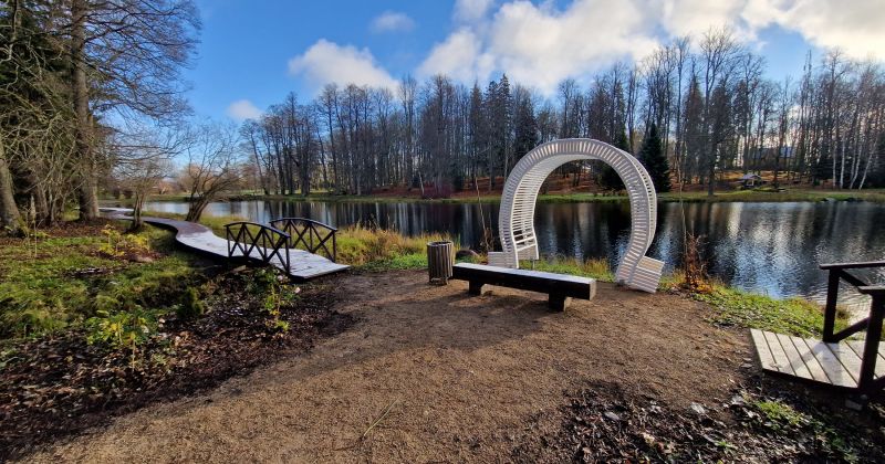 Zasas muižas parkā veikti labiekārto&scaron;anas darbi