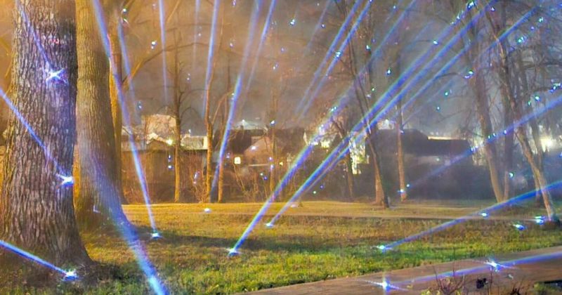 Jēkabpilī par godu Valsts svētkiem tapusi gaismas un skaņas instalācija