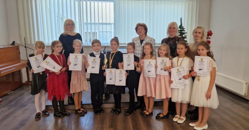 Jēkabpils mūzikas skolas audzēkņiem augsti sasniegumi klaviermūzikas konkursā