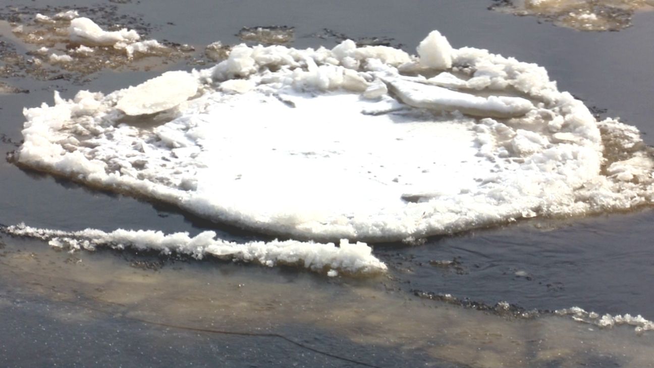 Līvānos no Dubnas upes ledus nocelts cilvēks