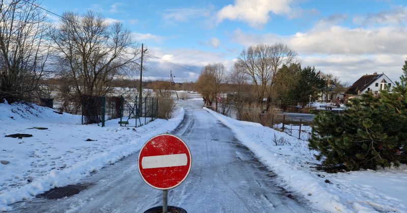 Līvānos applūdis Celtuves ielas posms