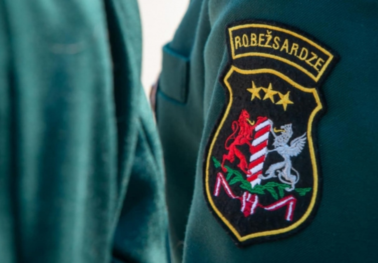 Spēkā stājies pirmais tiesas spriedums ar bargāku sodu imigrantu kontrabandistiem