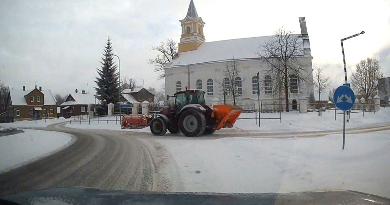 Jēkabpilī sniega tīrī&scaron;anā iesaistās visi dienesti