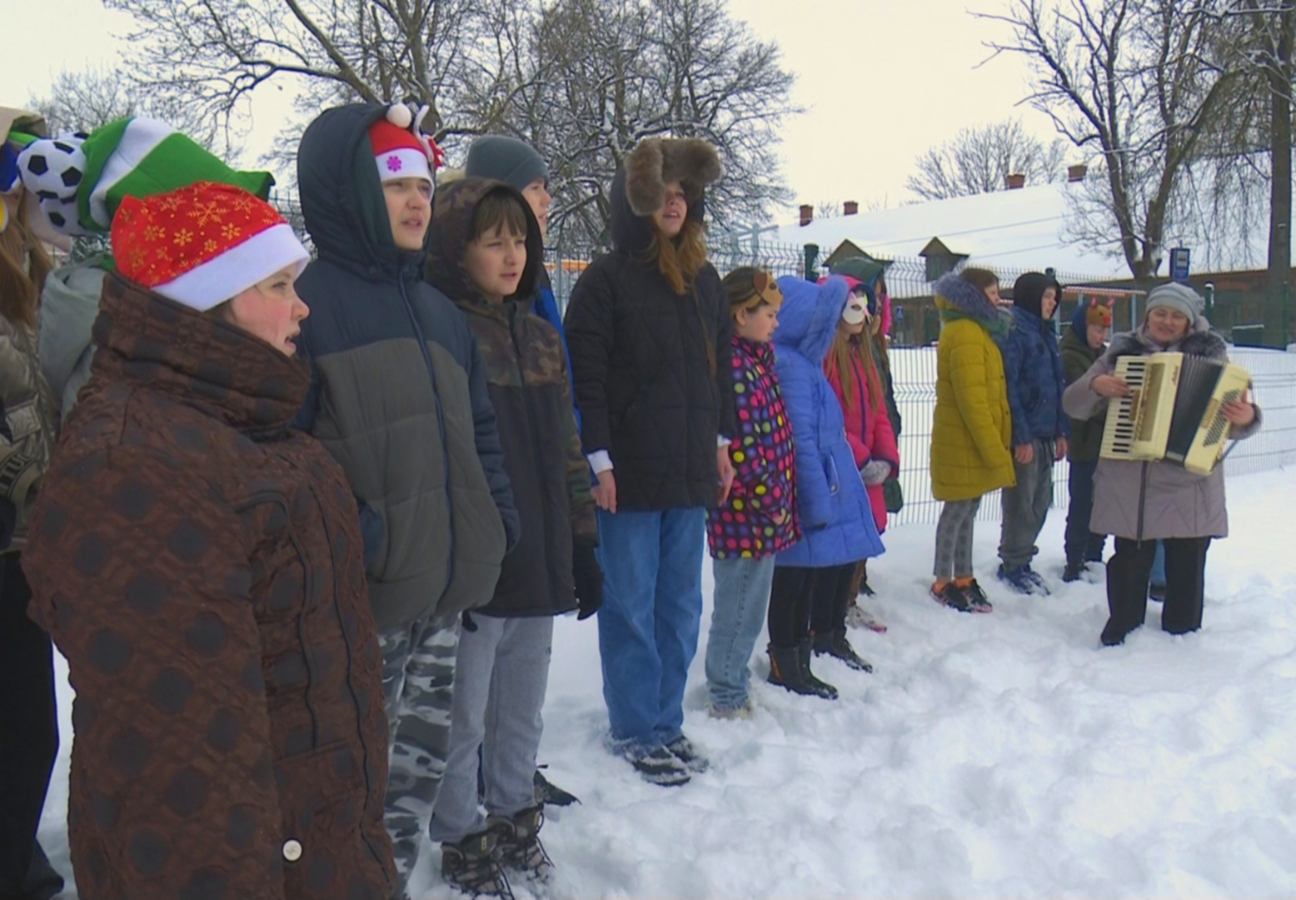 Krustpils pamatskolā tur godā tradīcijas un svin Meteņus 