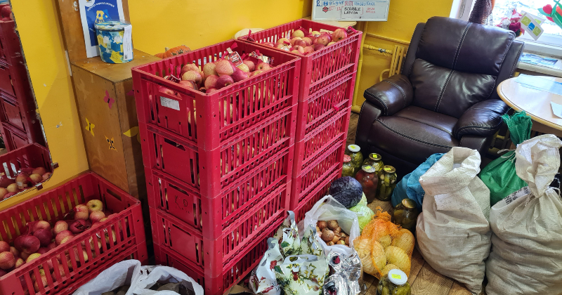 Jēkabpilie&scaron;i kampaņas laikā ziedo dārzeņus Ukrainas civiliedzīvotājiem