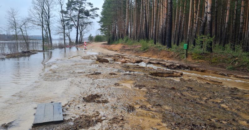 Jēkabpils novadā applūdu&scaron;i vairāki autoceļu posmi