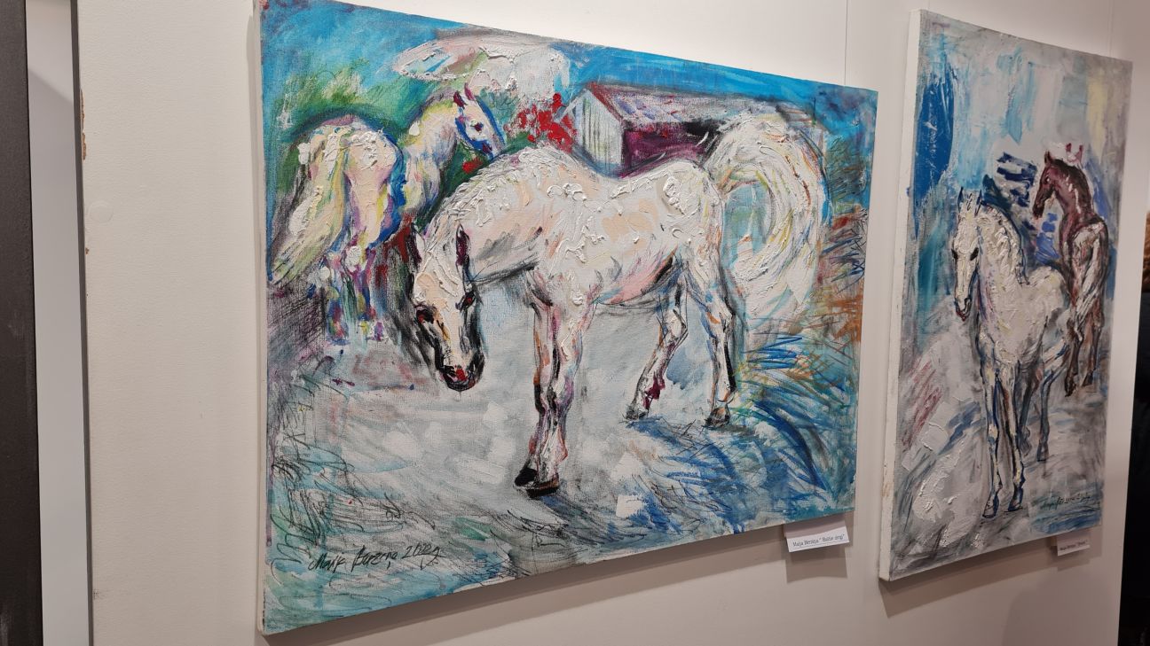 Līvānos atklāj Maijas un Zanes Bērziņu gleznu izstādi “Saulainā”