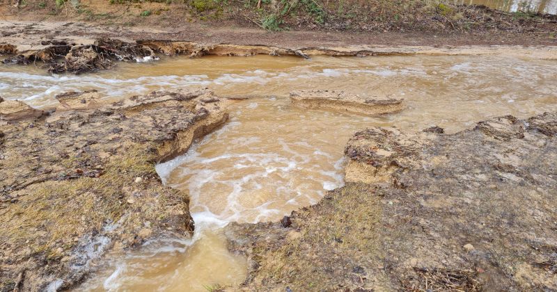 Jēkabpils novadā apseko plūdu laikā bojātos autoceļus