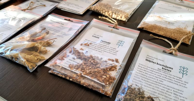 Līvānu novada Centrālajā bibliotēkā atklāj sēklu maiņas punktu