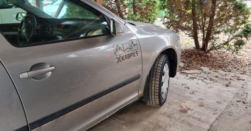 Jēkabpils novada pa&scaron;valdībā ievie&scaron; dienesta automa&scaron;īnu koplieto&scaron;anas sistēmu