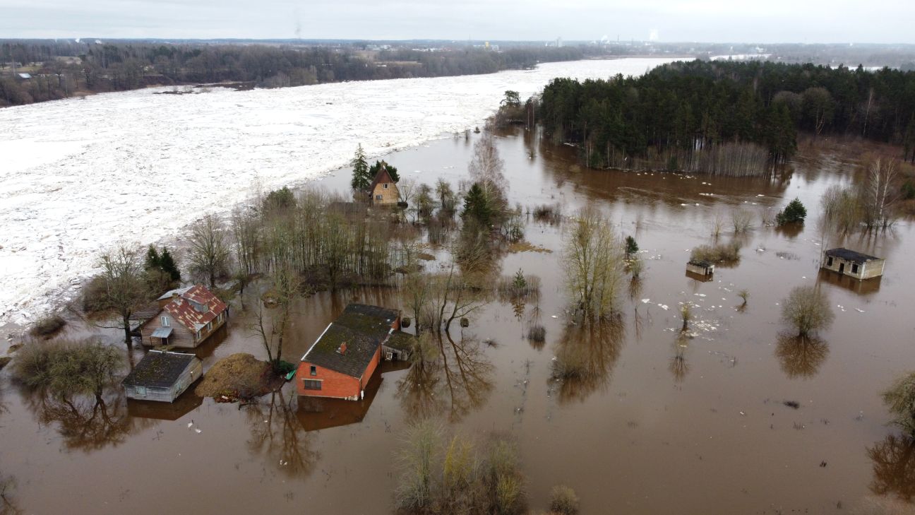 Vairums iedzīvotāju, kas dzīvo plūdu riska zonās, šogad plūdiem negatavojās