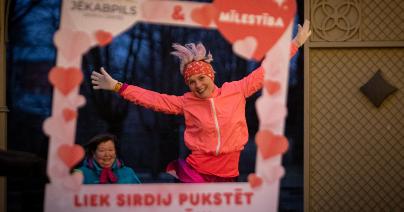 Jēkabpilī norisinās Sievie&scaron;u dienai veltīts skrējiens