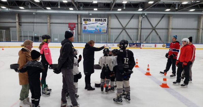 Norisinājies slido&scaron;anas sacensību "Ātrās slidas 2024" tre&scaron;ais posms