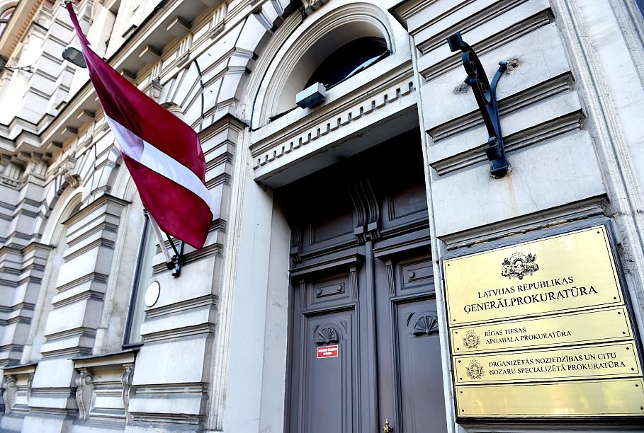 Pēc pārbaudes par Rusiņa kriminālprocesiem divi prokurori aizgājuši no darba