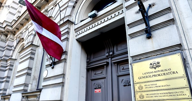 Pēc pārbaudes par Rusiņa kriminālprocesiem divi prokurori aizgāju&scaron;i no darba