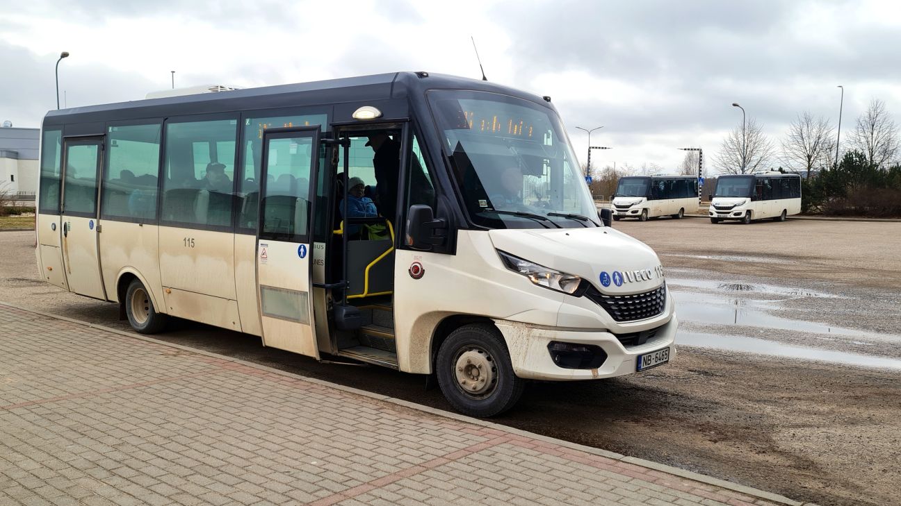 No 1.aprīļa palielinās autobusu un vilcienu biļešu cenas