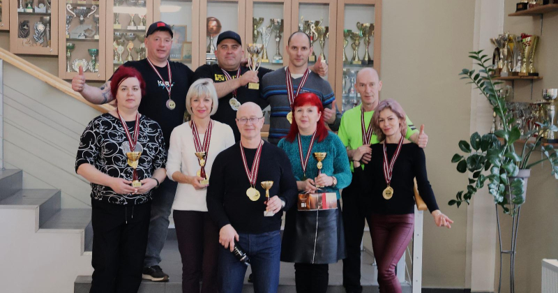 Jēkabpilie&scaron;i saņem godalgas Latvijas čempionātā spie&scaron;anā guļus