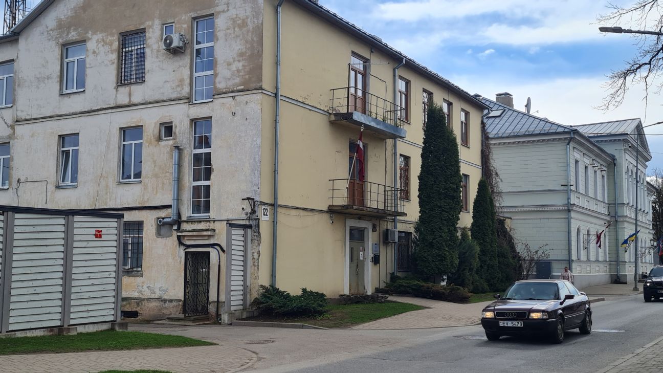 Aivars Lapovs atrasts sveiks un vesels