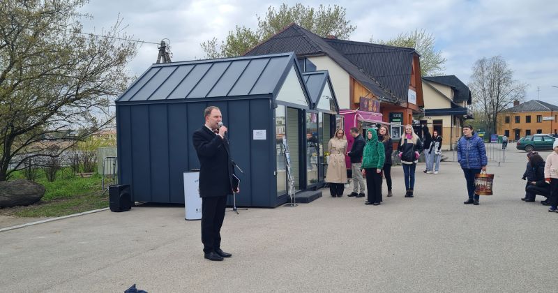 Jēkabpilī atklāti jaunie tirdzniecības kioski