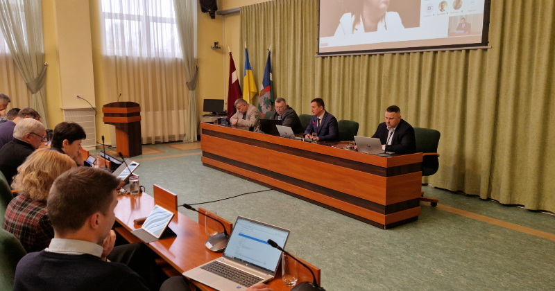 Atliek lēmuma pieņem&scaron;anu par Jēkabpils 2. vidusskolas nākotni (papildināts)