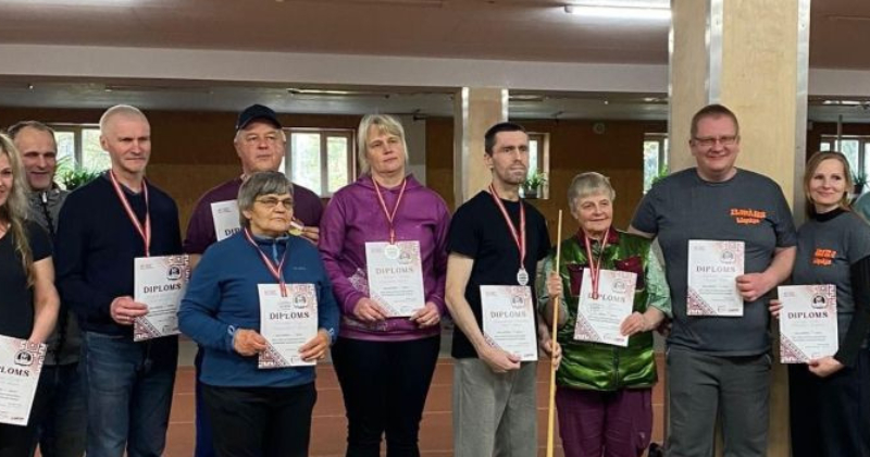 Jēkabpilietis kļūst par Latvijas čempionu dubultspēlēs novusā