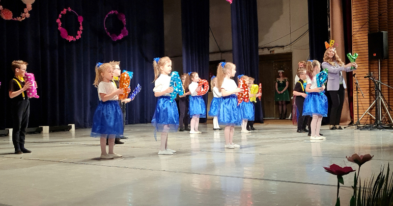 Viesītes bērnudārzs &ldquo;Zīlīte&rdquo; 40. gadadienu atzīmē ar krā&scaron;ņu koncertuzvedumu