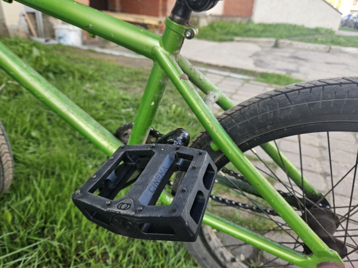 Pašvaldības policija stingrāk kontrolēs velo un elektroskūteru vadītājus