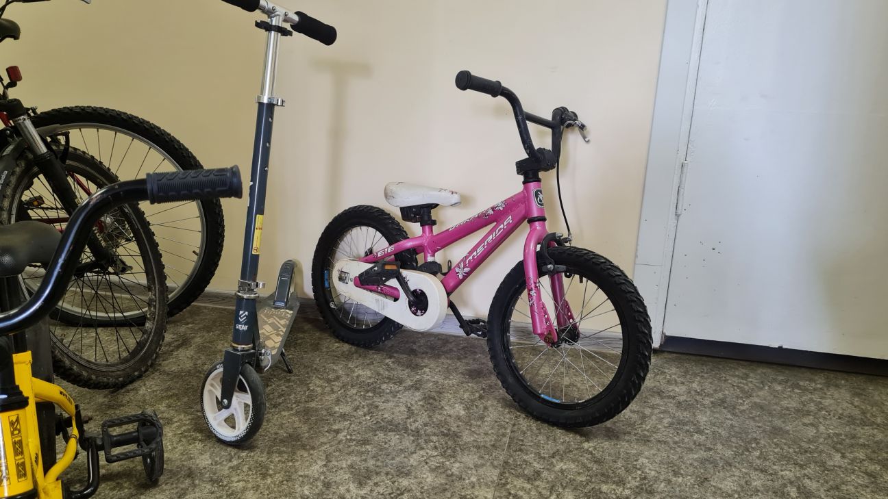 Labdarības akcijā aicina ziedot riteņus vietējiem ukraiņu bērniem