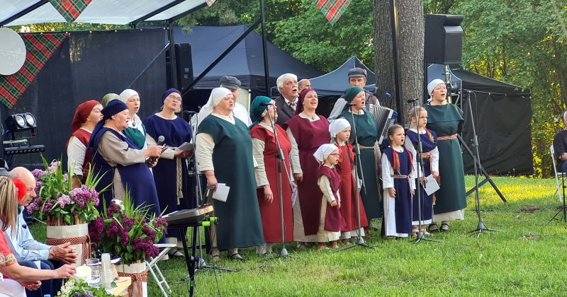 Ģedu&scaron;u pilskalnā izskan Lakstīgalu nakts