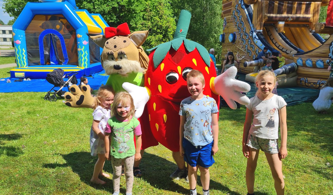 Salā noritējuši ciema svētki