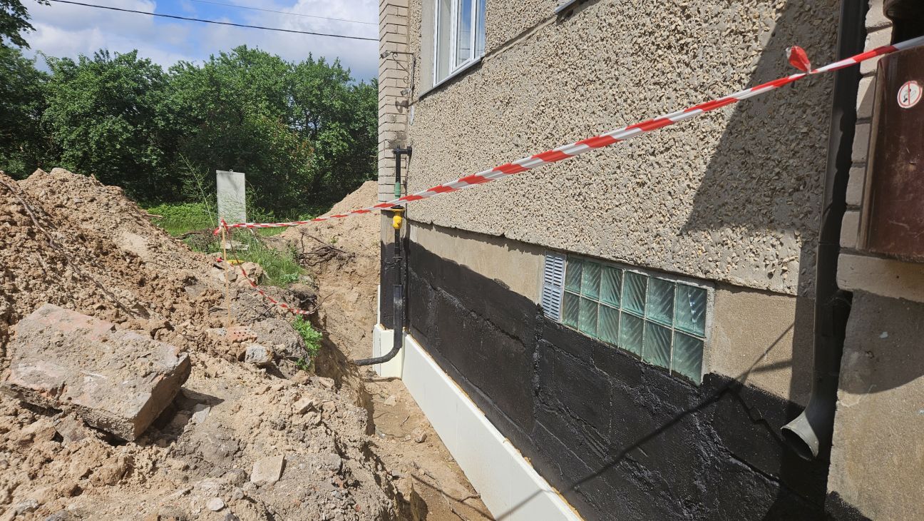 SIA “JK Namu pārvalde” daudzdzīvokļu mājās notiek remontdarbi